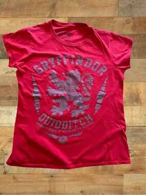 Harry Potter Gryffindor Quidditch Graphic Tee Shirt Red Women’s Tagged Large